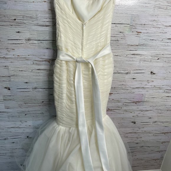 Mikaella mermaid wedding dress size 6 -021 - Picture 12 of 15